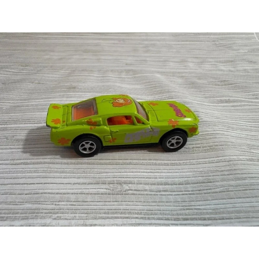 Hanna barbera Daphne car
